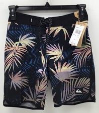 Quicksilver Boys Highlite Board Shorts In Black With Tropical Foliage Size 27