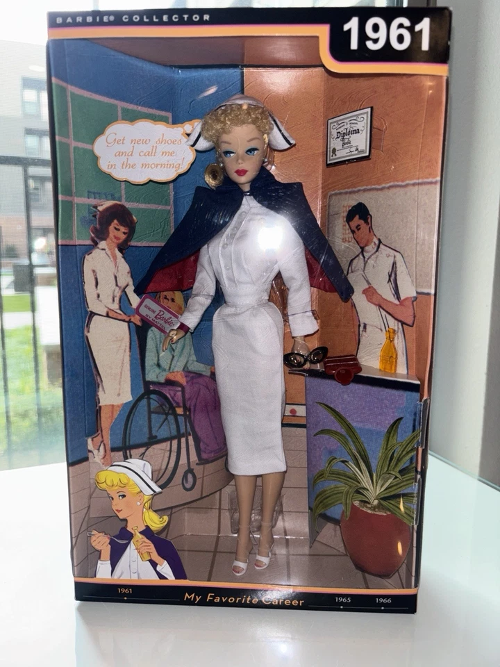 Barbie coleccionista 1961 Mattel R4472 enfermera registrada My Favorite Career 2009 en caja original Foto 2 de 4