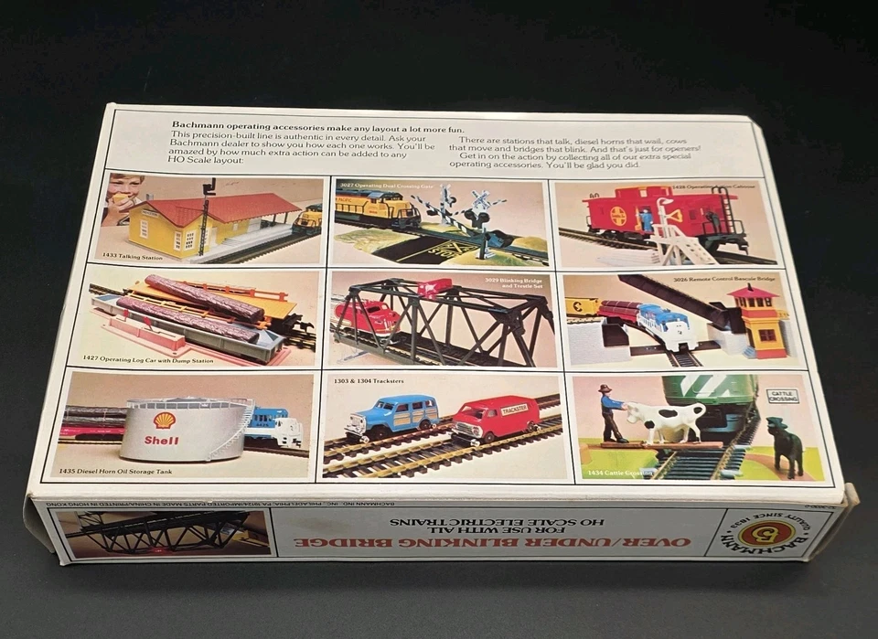 VTG Bachmann HO Scale Over Under Blinking Bridge 46222 Complete 34 Pieces - Image 2 of 4