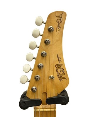 FgN (FUJIGEN) Stratocaster-type BOS-M-OCY modified custom Electric
