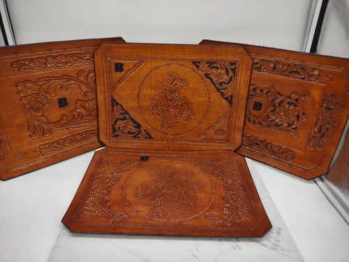 4 Vintage handgefertigte verzierte Leder geprägte Tischsets 17x12 Western Motiv B Monogramm - Bild 1 von 16