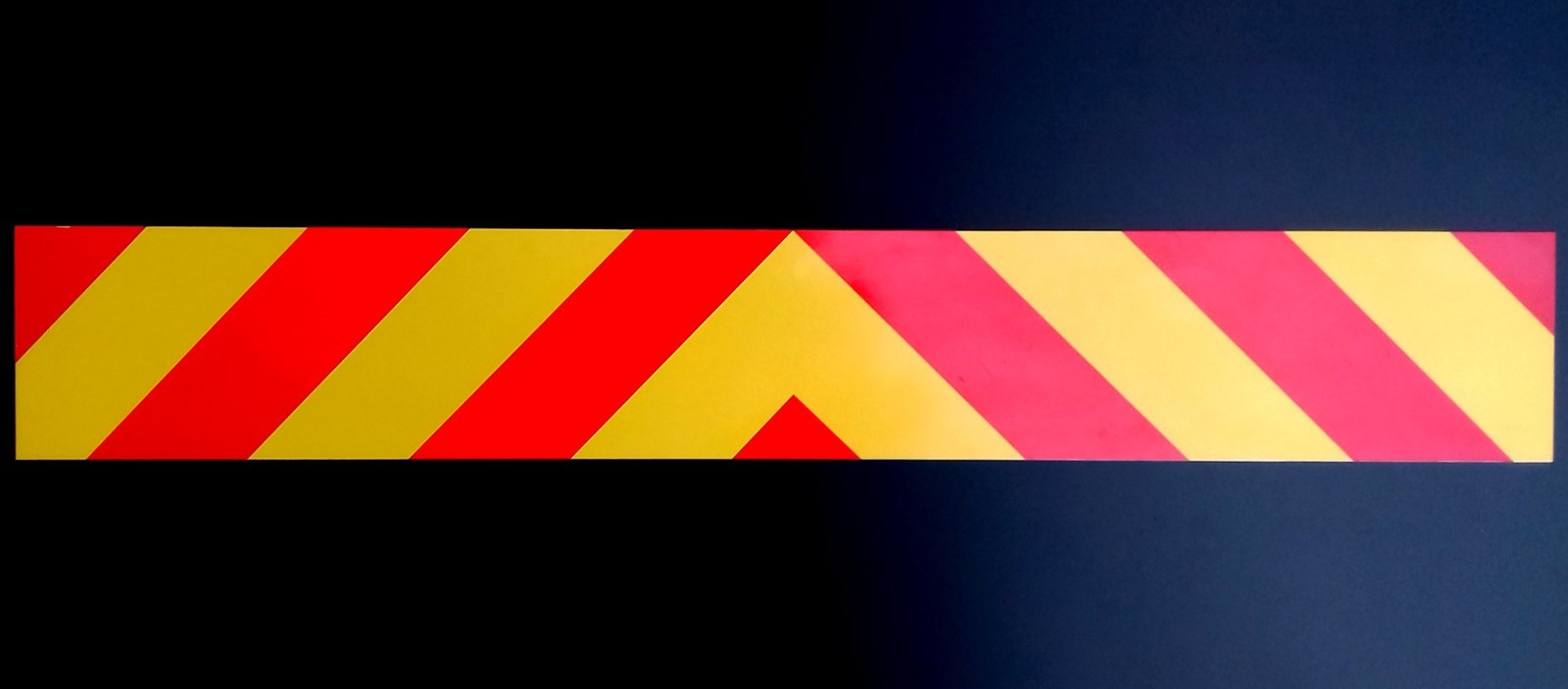 Reflective red Chevrons Tail Board with non reflective yellow | eBay UK