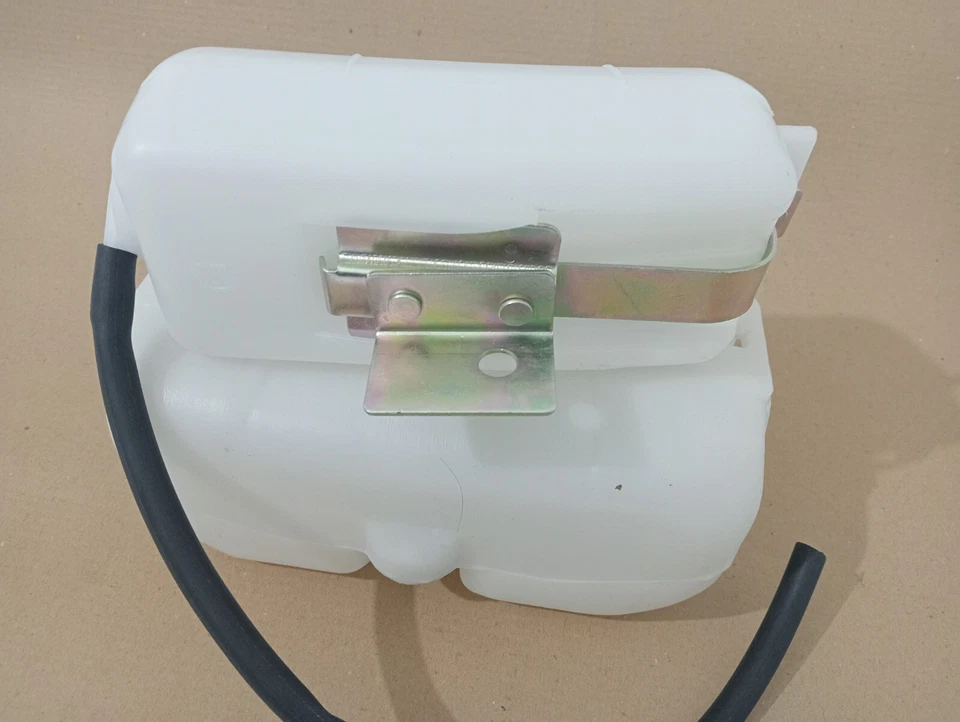 Suzuki Samurai Sj410 Sj413 Windshield Washer With Coolant Bottle |Fit For - Image 4 of 4