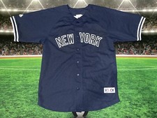 Derek Jeter 2 New York Yankees Majestic Youth Jersey Sz 14/16 Used Blue