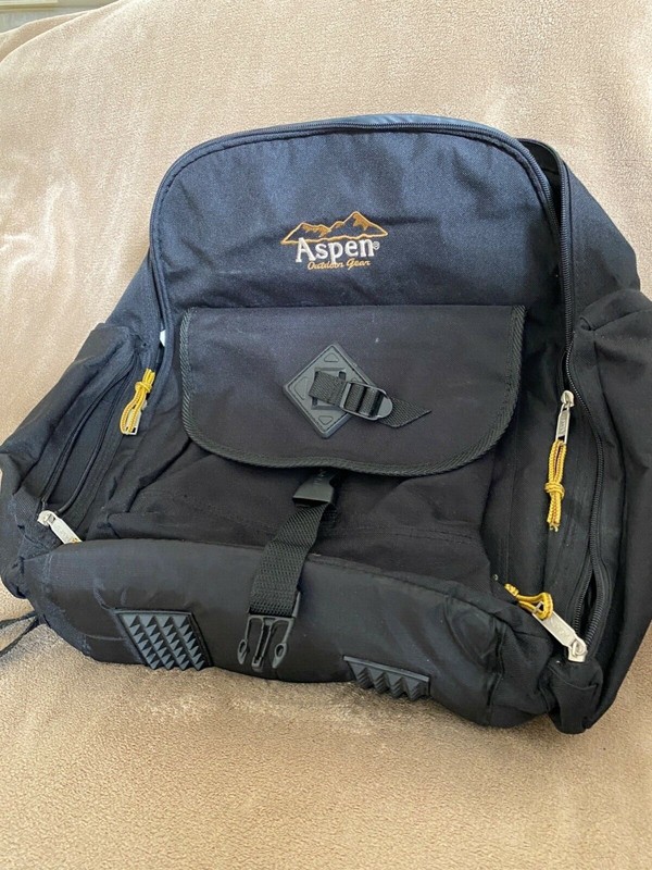 Aspen Outdoor Gear black backpack 18" x 18' 