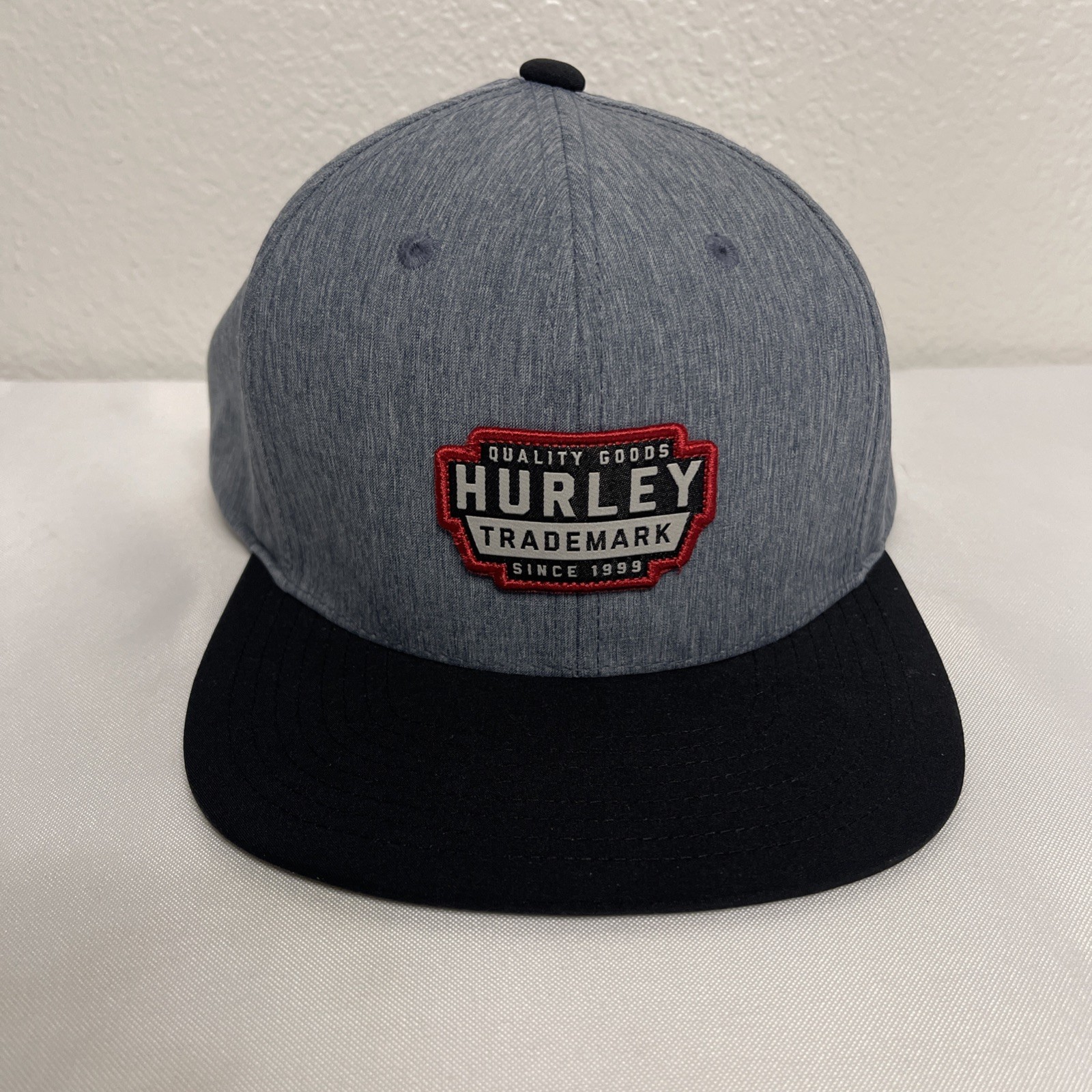Hurley Patch Adjustable Snapback Flatbill Hat Cap… - image 1