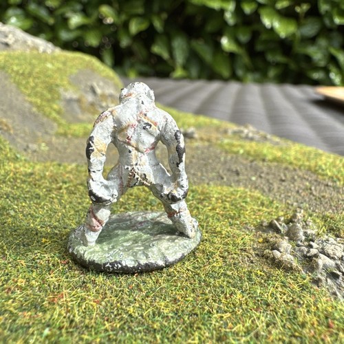 4 Undead Nazgul Wraith Ghoul Wight Zombie Vintage Metal Figures Job lot - Picture 9 of 9