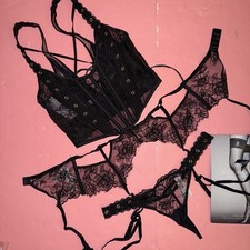 Victoria's Secret 32DD 34DD S-DD CORSET TOP BRA garter Black GROMMET ROSE lace