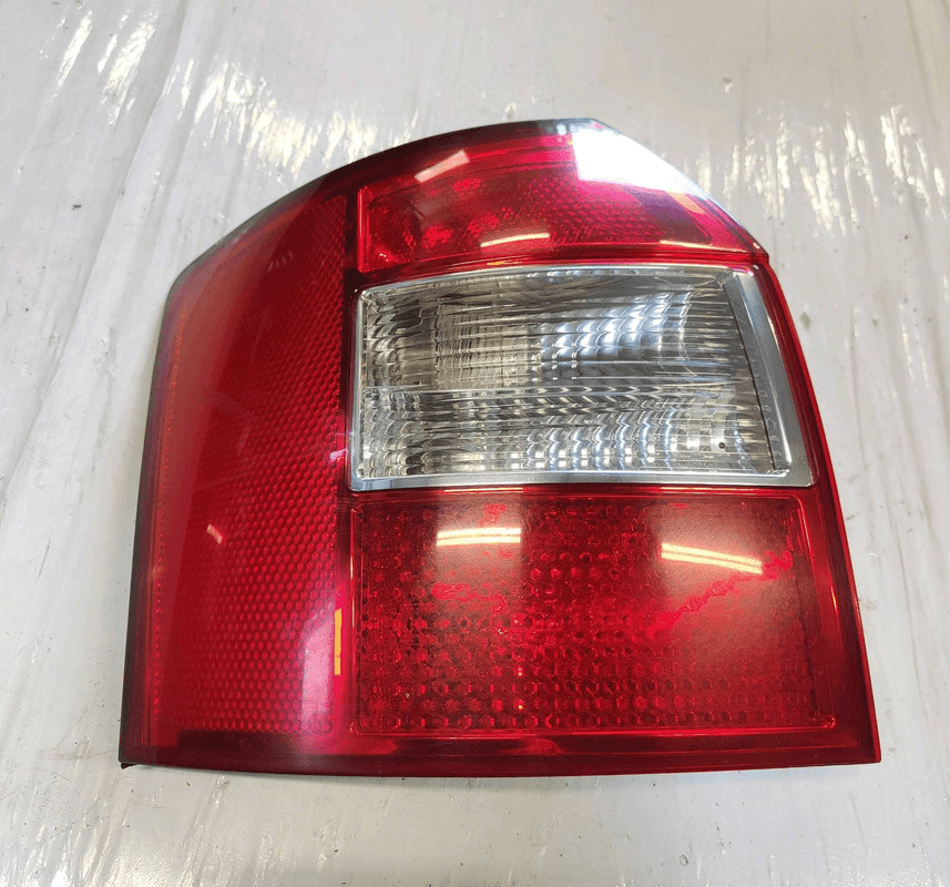 8E9945095 Fanale post. SX AUDI A4 (8E) 2.0 16V FSI SW 5p/b/1984cc