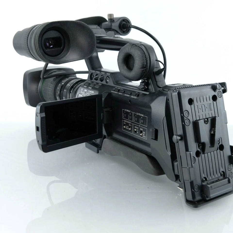 JVC GY-HM750 ProHD ENG Schulter-Camcorder Canon 14x Objektiv - Bild 4 von 4