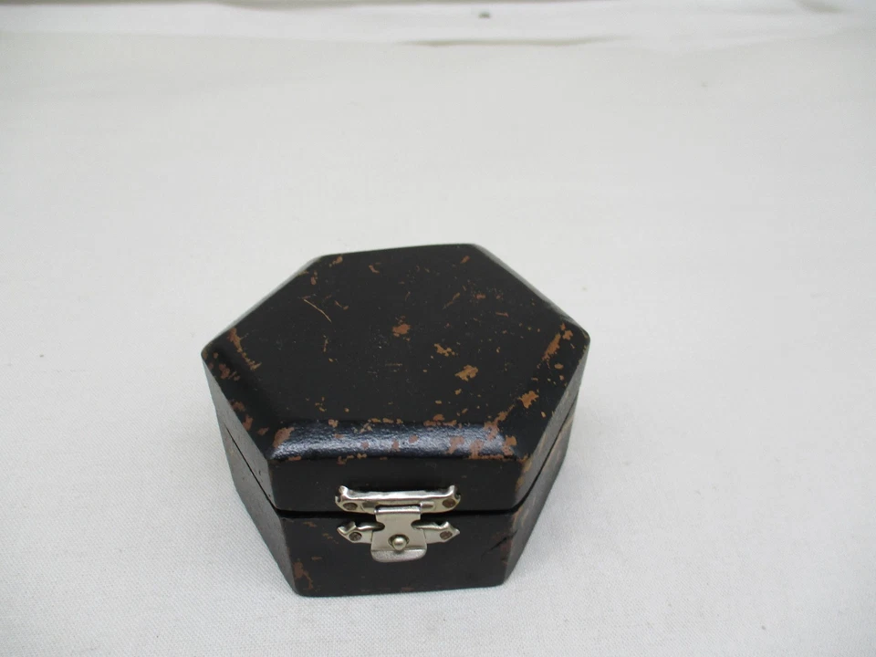 Alte Messing gewichte in Holz Box „1 – 100 g“ – 9 Tlg. - Bild 2 von 4