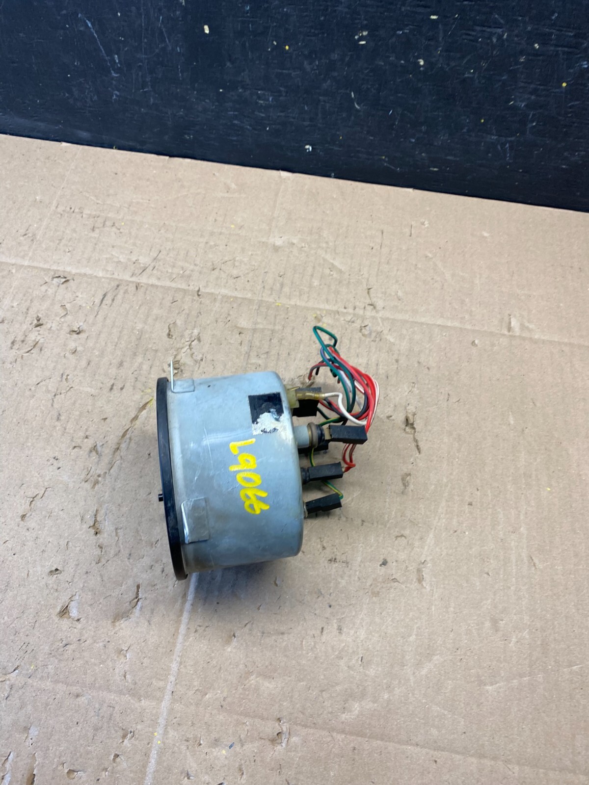 U21633 1966 to 1976 Rolls Royce Shadow II Speedometer Cluster Gauge L906 G2U