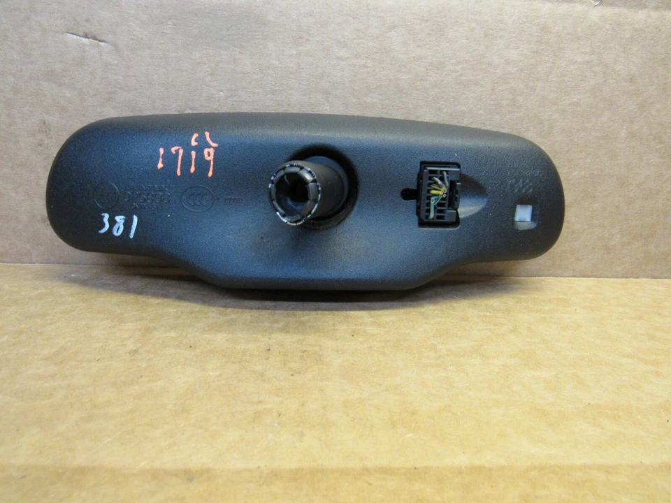 2010 11 2012 13 14 2015 Chevy Avalanche Interior Rear View Mirror OEM E11025898 - Image 2 of 4