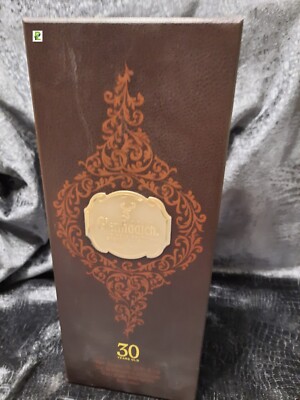 Glenfiddich 30 Year Single Malt Scotch Leather collectors Box + Booklet