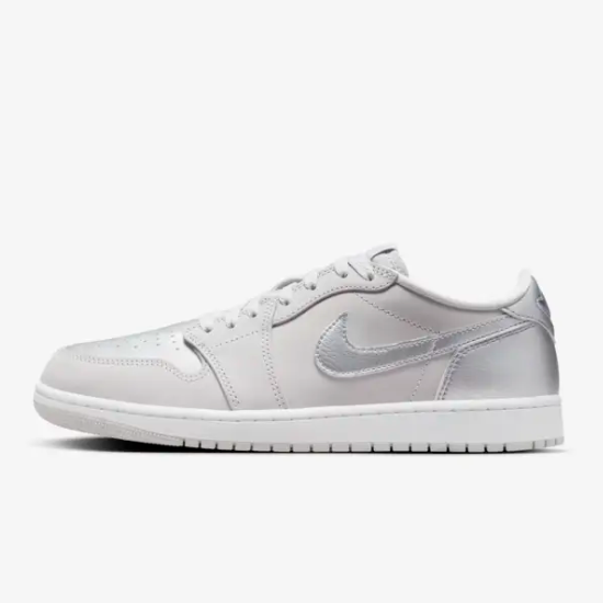 ★関税込★NIKE★AIR JORDAN 1 RETRO LOW OG★25-31cm★ Nike Air Jordan 1 Retro Low OG 'Silver' (CZ0790-002
