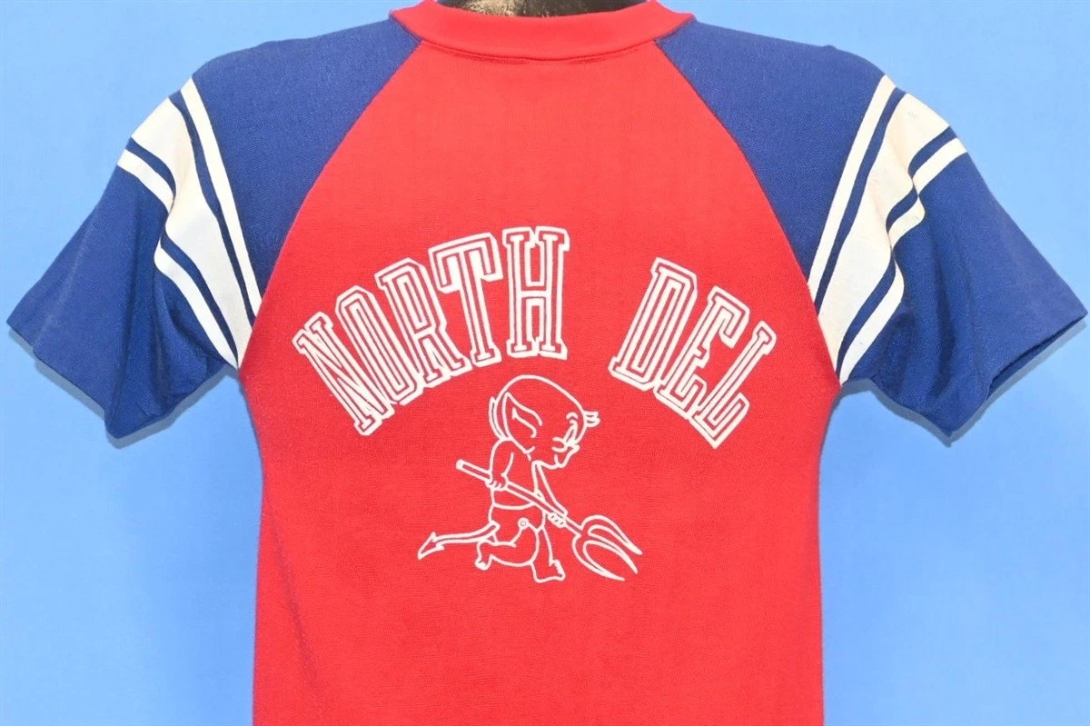Preços baixos em Mistura de Algodão Champion Graphic Tee Camisetas
