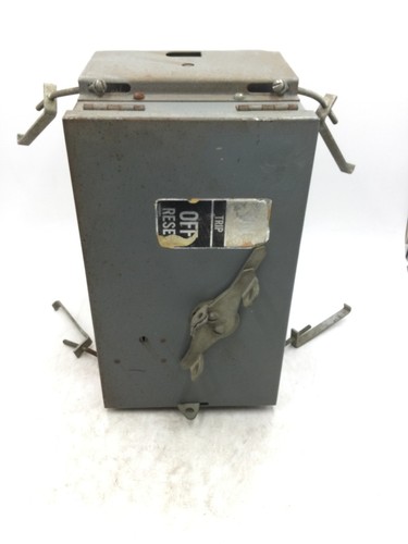 General Electric 113A4226P1 Flex-A-Plug 100 Amp LVDP Plug on Type Bucket