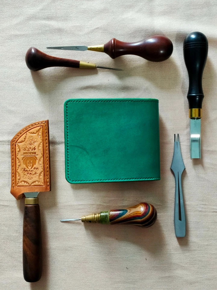 Hunting Bird Leather Craving Unisex Wallet ||| 100% Handmade - Image 4 of 4