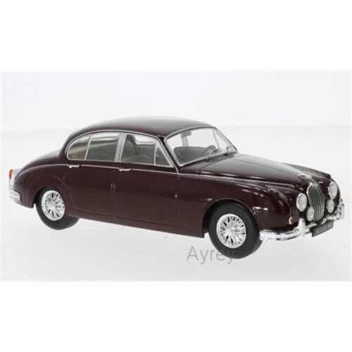 Auto di modellismo statico WhiteBox Scala 1:24
