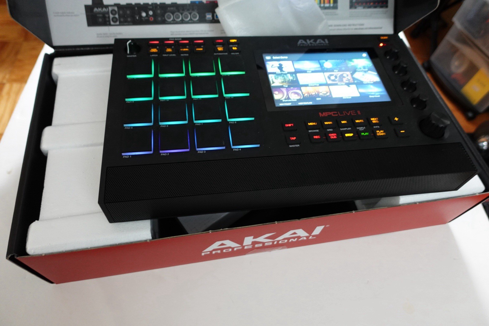 Akai MPC Live 2, pristine condition, impeccable sound. Music Production Center