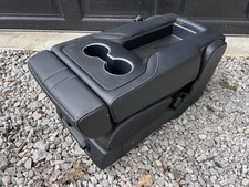2023-2026 Honda Pilot Rear 2nd Row Middle Jump Seat Black Leather Seat Oem 2023-2026 Honda Pilot Rear 2nd Row Middle Jump Seat Black Leather Seat Oem