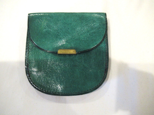 PRYM green leather wallet, hidden pocket