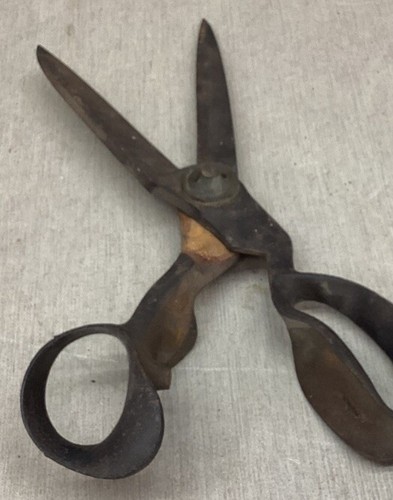 VINTAGE J. WISS & SONS NEWARK NJ USA 13" SCISSORS / SHEARS - Picture 5 of 6