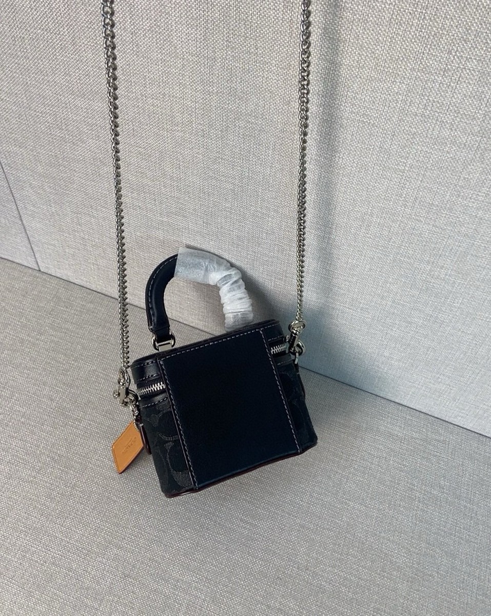 COACH Trail Crossbody 12 Signature Denim Black CT097 Outlet COACH Trail Crossbody 12 Signature Denim Black CT097 Outlet
