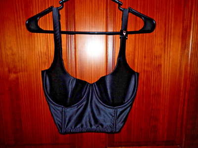 VICTORIA'S SECRET LONG LINE DEMI BRA, UNDERWIRE, MEDIUM LINING, SIZE 32 DD, NWT