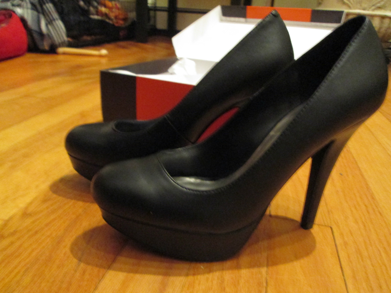 guess stiletto shoes