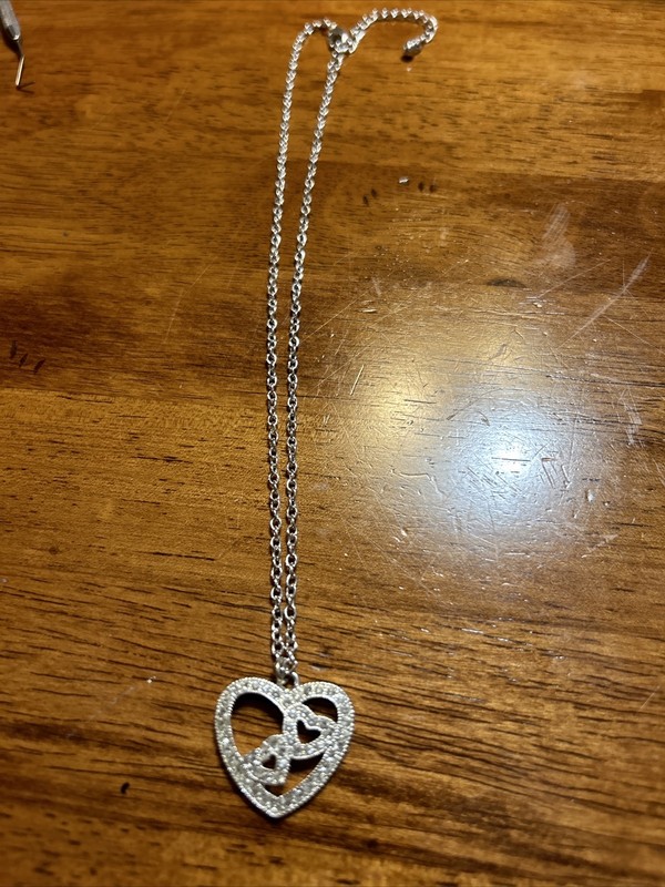 Metal Heart Necklace Silver Tone 16" -18"
