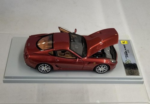 Benzin Modellauto Ferrari Maßstab 1:43 - Bild 4 von 7