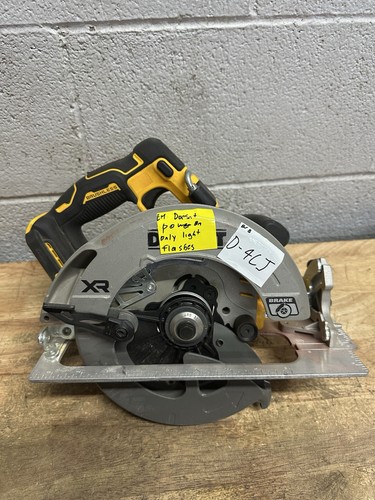 Dewalt DCS590B 20V XR 7-1/4” Brushless Circular Saw For Parts Or Repair D-4CJ