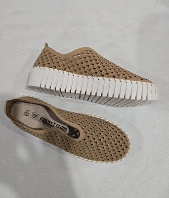 Project Cloud Women s Laser Cut Slip On Shoes Beige Platform Comfort US 7 EUR 38
