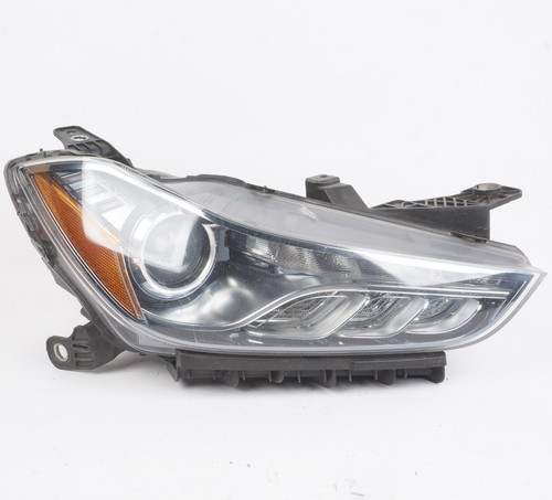 Maserati Ghibli 2014-2017 Front Right Headlight Photo - $650