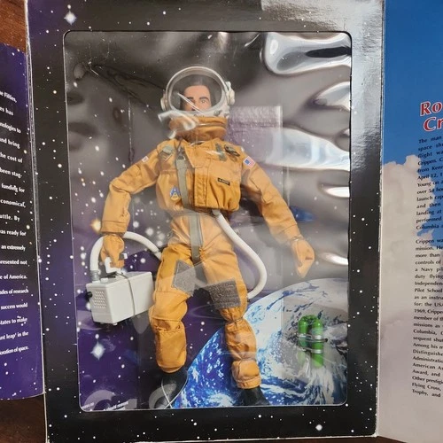 HASBRO G.I. JOE 1997 12" CLASSIC COLLECTION ROBERT L. CRIPPEN ASTRONAUT-READ NEW