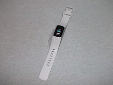 Fitbit Charge 6 Fitness Tracker GPS Heart Rate Porcelain / Silver Aluminium