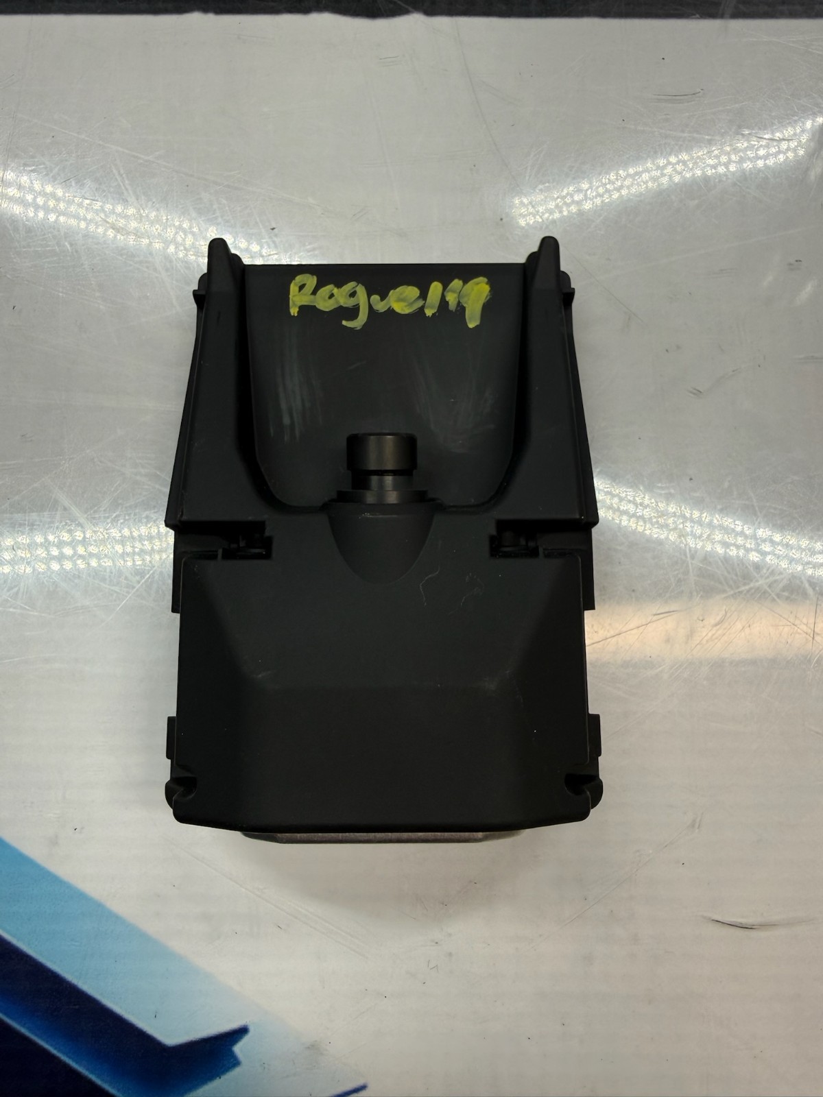 2017 – 2020 NISSAN ROGUE FRONT WINDSHIELD LANE KEEP ASSIST CAMERA 284G37FW0B OEM