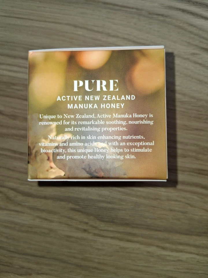 LANOCREME New Zealand Active Manuka Honey Vitamin E& Hyaluronic Acid Day Cream - Image 2 of 4