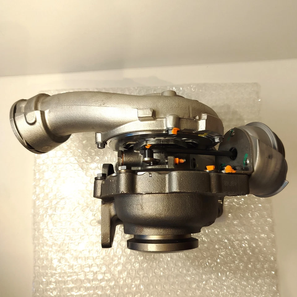 Original Turbolader VW T5 2,5 TDI BNZ Multivan Kasten Pritsche GARRETT REMAN - Bild 3 von 3