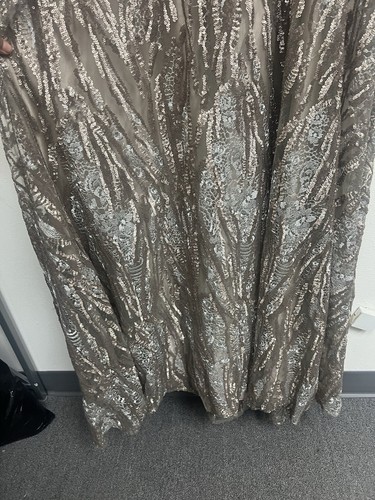 NWT Mac Duggal 79261 Sequined Long Sleeve Bateau A-Line Gown in Mocha Size 8 - Picture 8 of 24