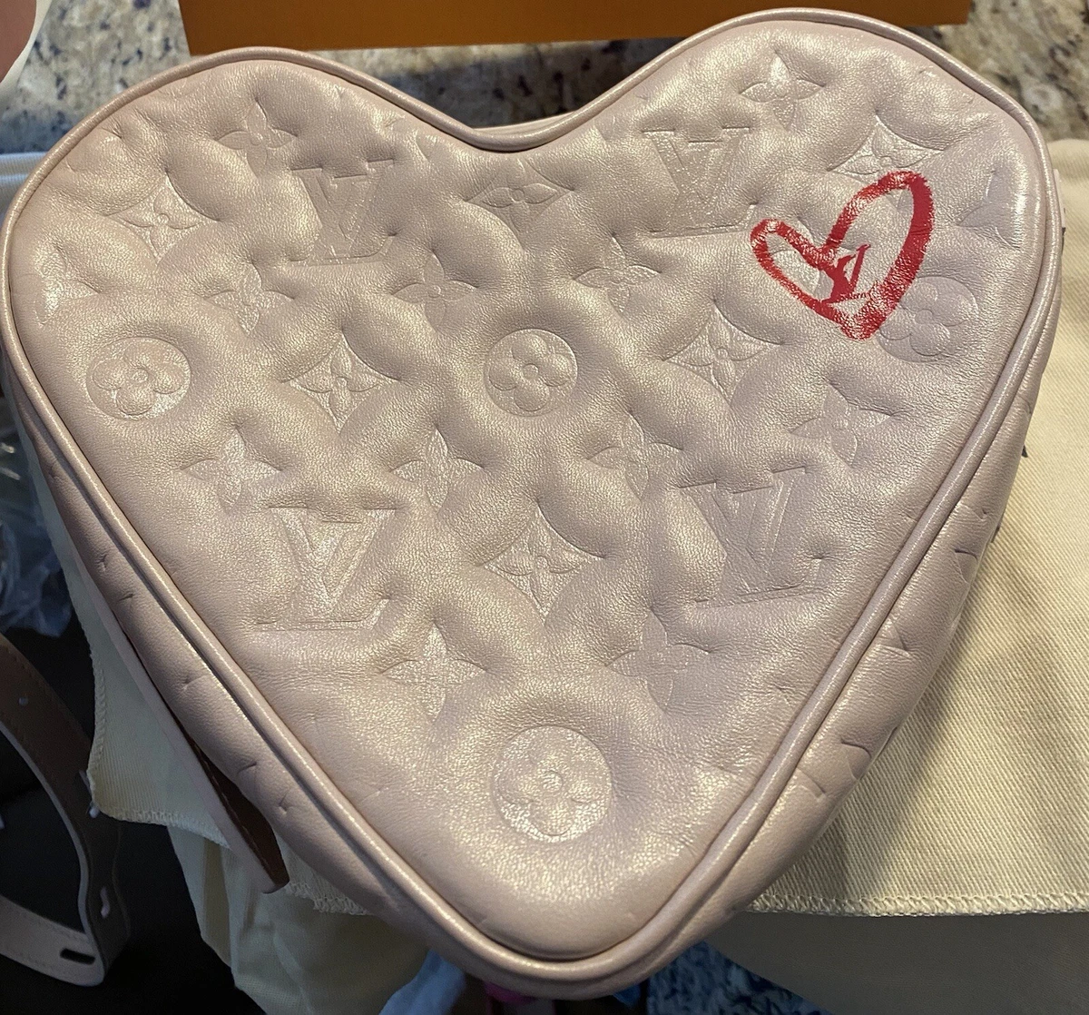 Limited! Louis Vuitton Sac Coeur Fall In Love H