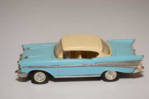 A2 1:43 CHEVROLET CHEVY COUPE 57 TECHO RÍGIDO AZUL CASI COMO NUEVO - Imagen 2 de 7