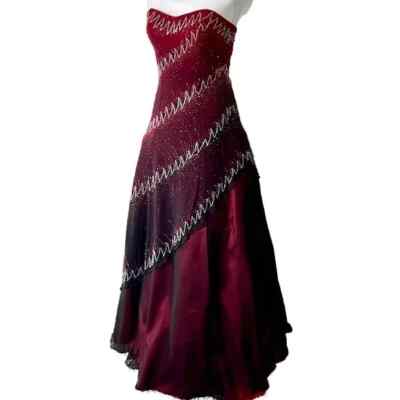 90s vampy prom dress Vintage 90s Vampy Prom Dress Red