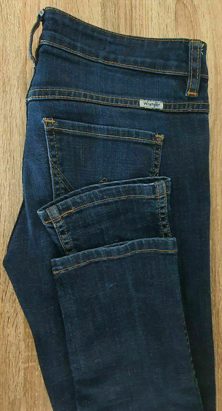 Wrangler Women's Size 9 Cigarette Leg Skinny Jeans - 31 Length image 6