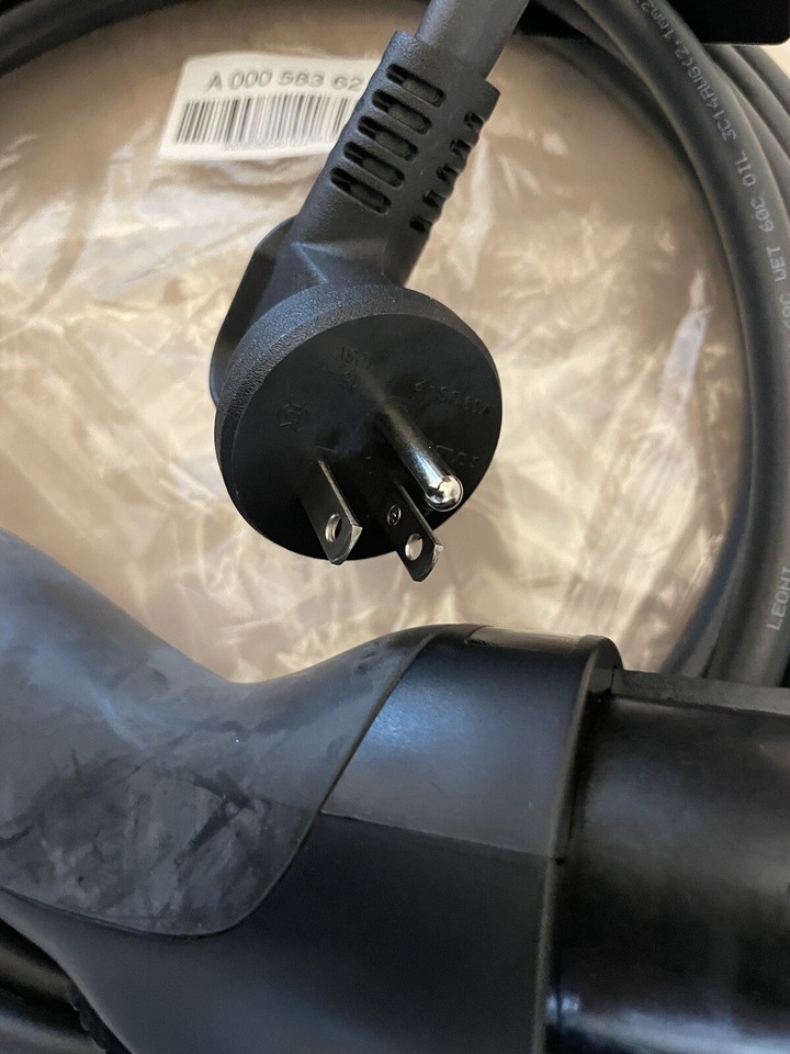 OEM Mercedes-Benz Level 1 EV Charging Cable – 120V – Fits EQA, EQB, EQC, EQE, EQS, E350E, GLC300e & More