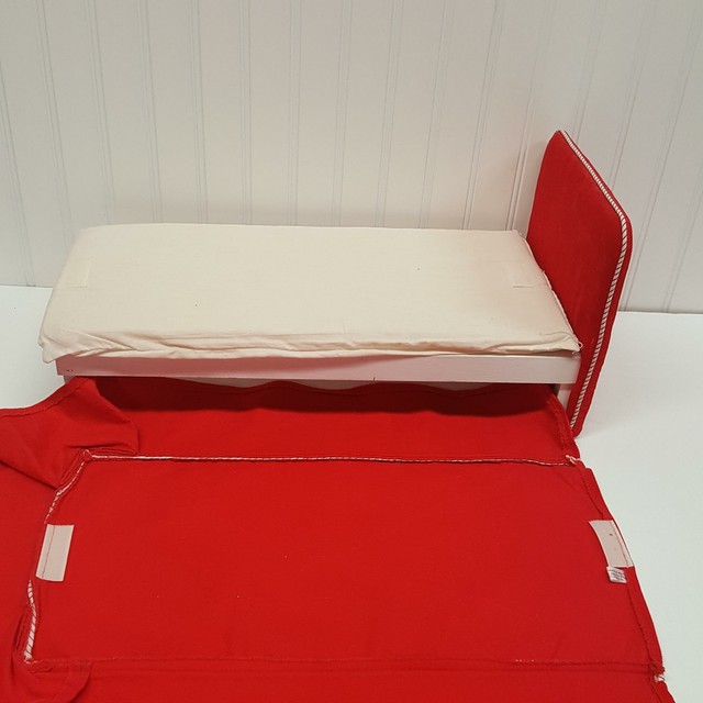 American Girl Doll Molly Bed Historical ****LOCAL PICK UP ONLY (READ