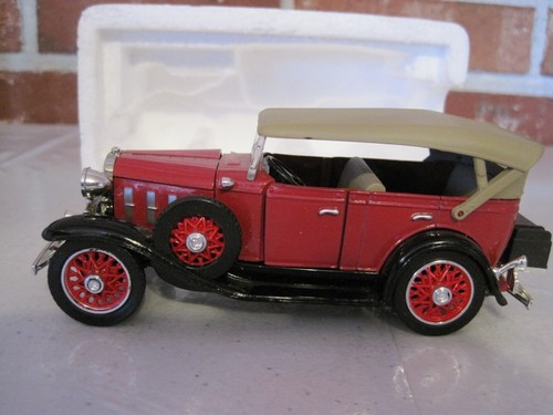 1932 CONFEDERATE SERIES CHEVROLET PHAETON TOURING DIE CAST 1:32 SCALE - Picture 2 of 9