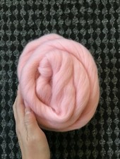 2 oz Powder merino wool roving 22.5 micron for Spinning Felting Weaving