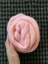 2 oz Powder merino wool roving 22.5 micron for Spinning Felting Weaving